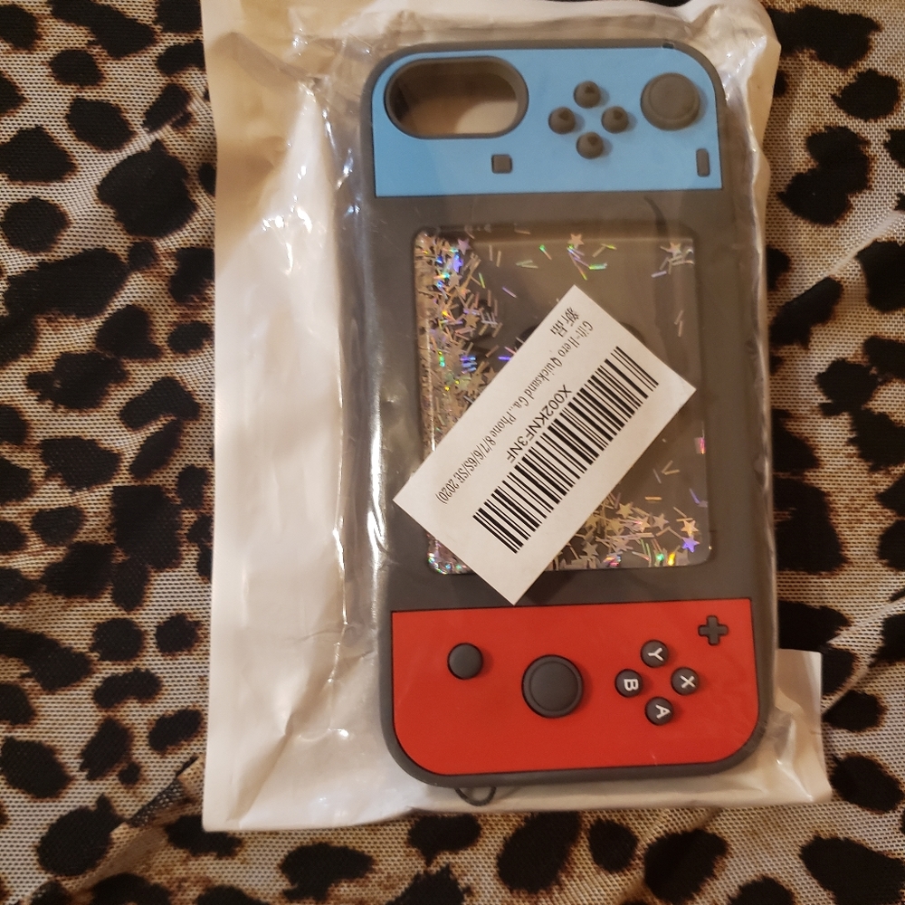 Nintendo Switch IPhone case! - Picture 3 of 5
